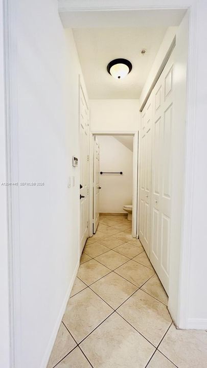 For Rent: $3,000 (3 beds, 2 baths, 1290 Square Feet)