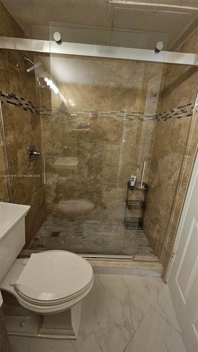 В аренду: $1,850 (0 спален, 1 ванн, 590 Квадратных фут)
