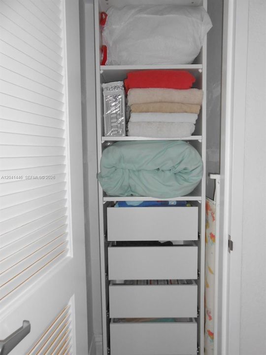 В аренду: $1,850 (0 спален, 1 ванн, 590 Квадратных фут)