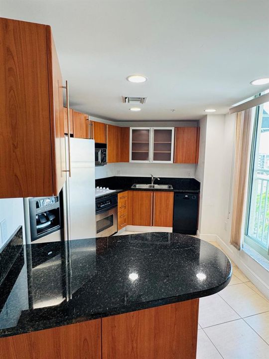 610 Clematis Street 812 (9)