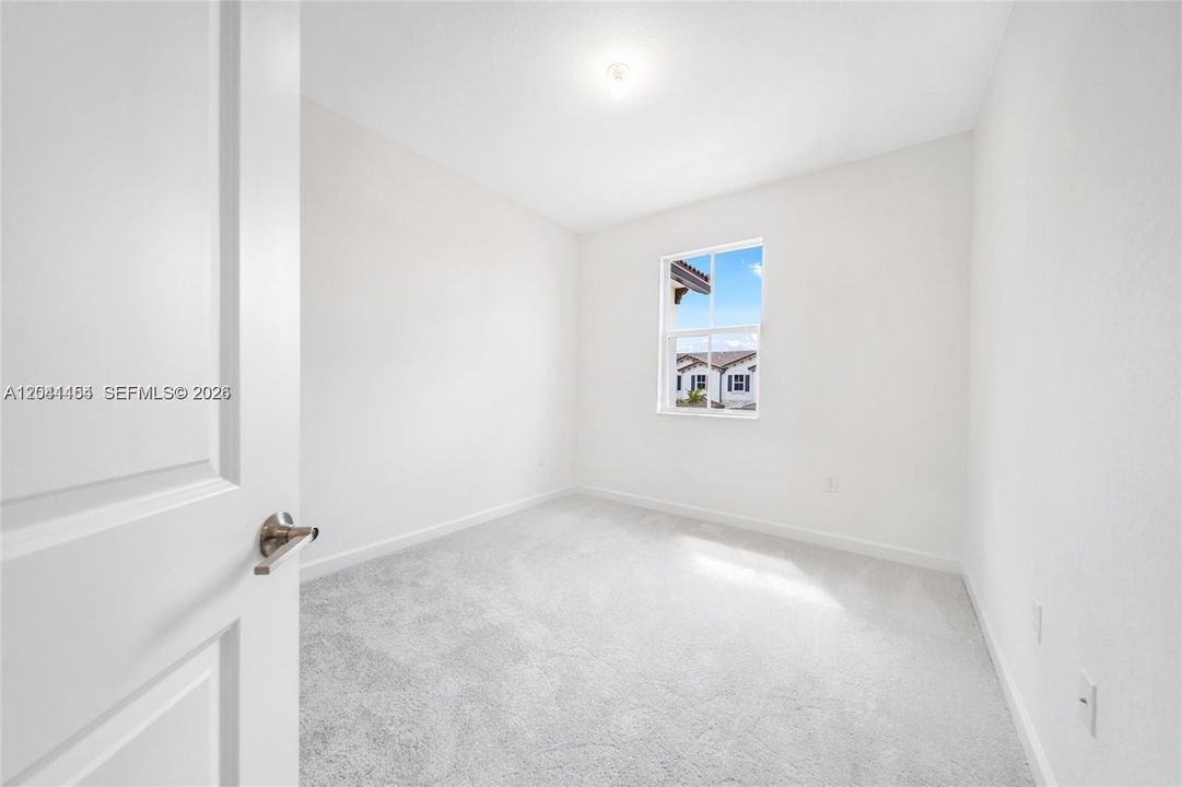For Sale: $489,000 (3 beds, 2 baths, 1442 Square Feet)