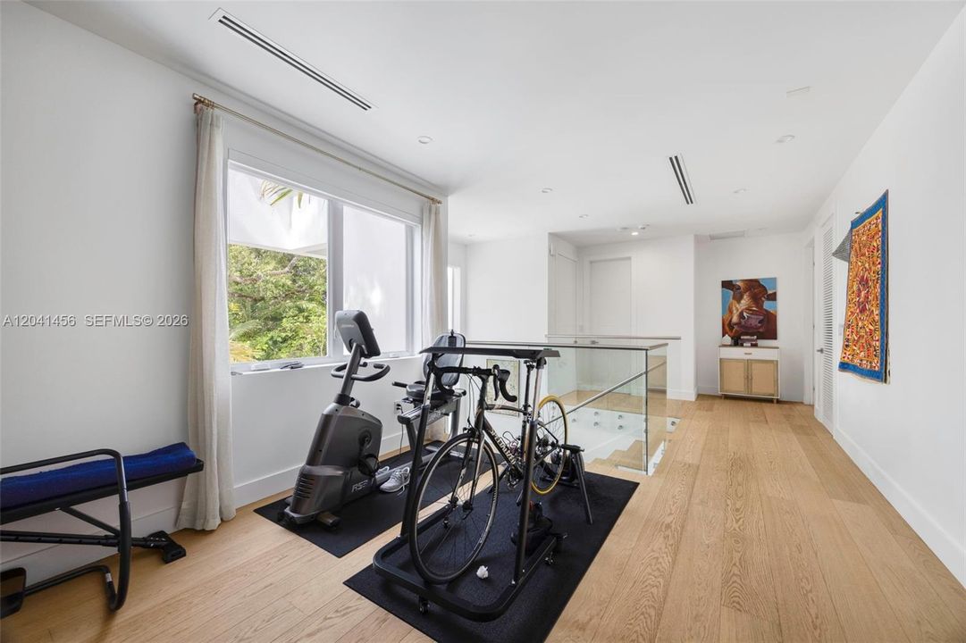 For Sale: $4,750,000 (4 beds, 4 baths, 3383 Square Feet)