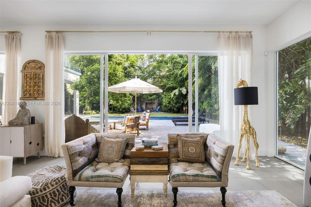 En Venta: $4,750,000 (4 camas, 4 baños, 3383 Pies cuadrados)