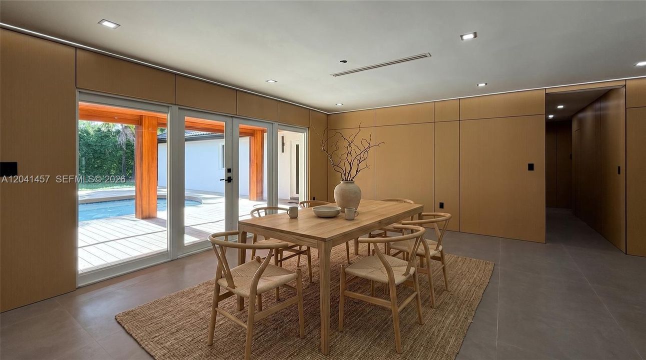 For Sale: $2,500,000 (6 beds, 4 baths, 3467 Square Feet)