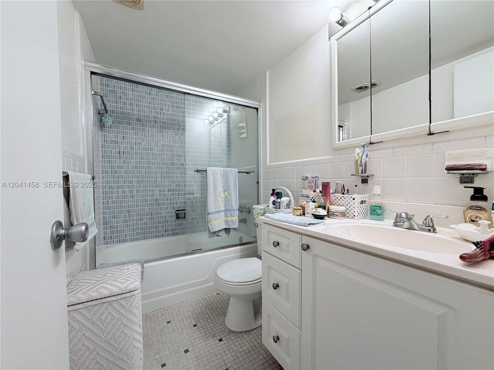 En Venta: $315,000 (1 camas, 1 baños, 810 Pies cuadrados)