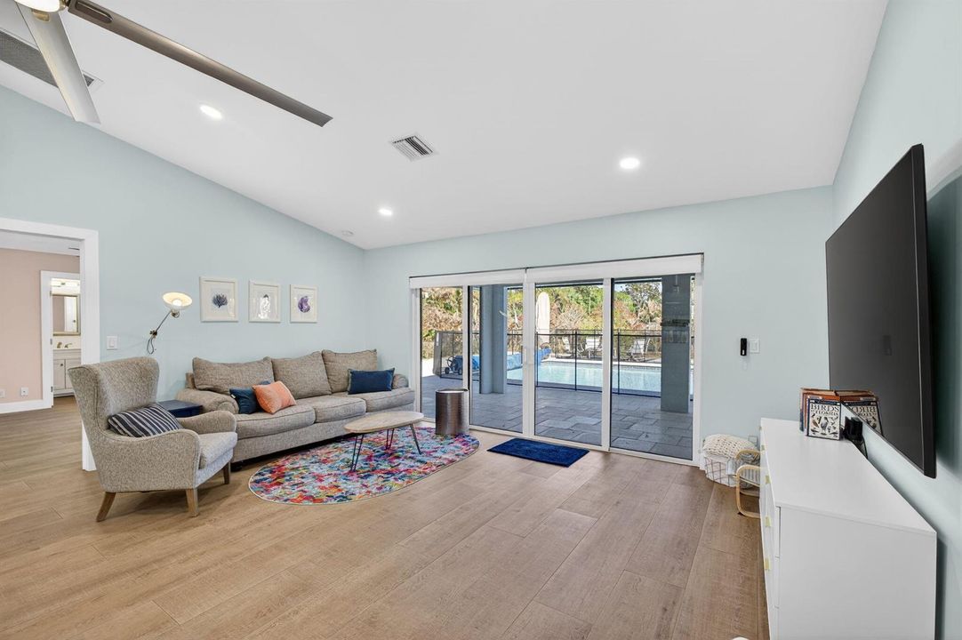 22-web-or-mls-5D1A1749