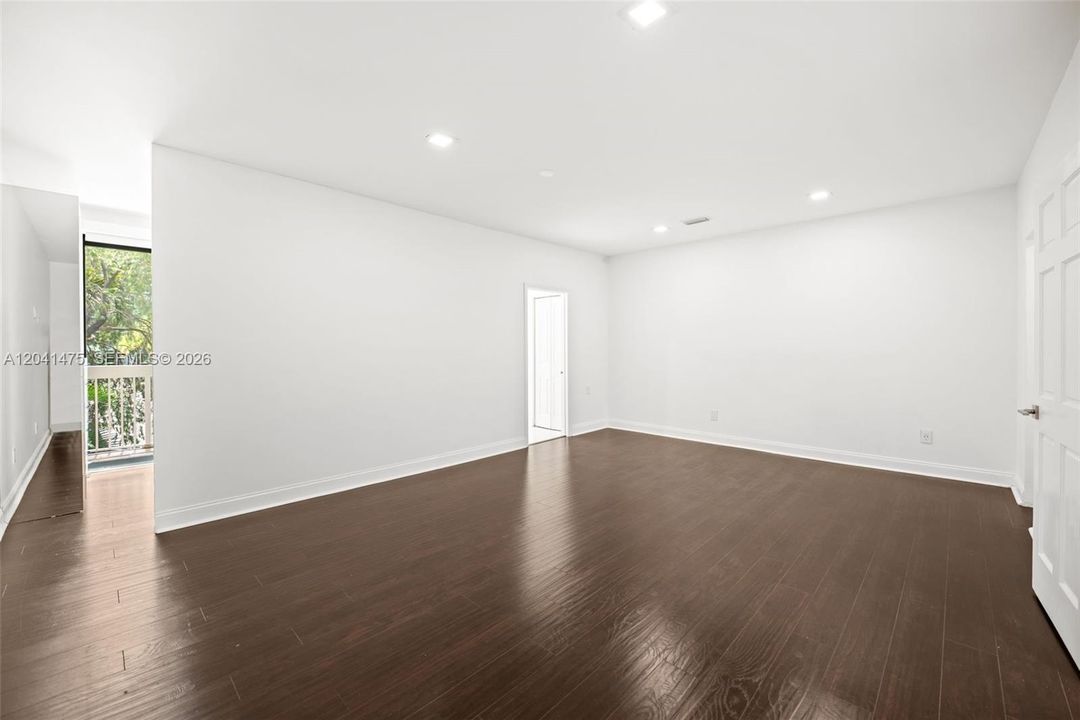 For Sale: $925,000 (4 beds, 3 baths, 2406 Square Feet)