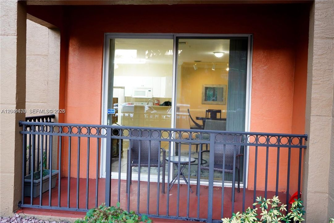 En Venta: $325,000 (2 camas, 1 baños, 890 Pies cuadrados)