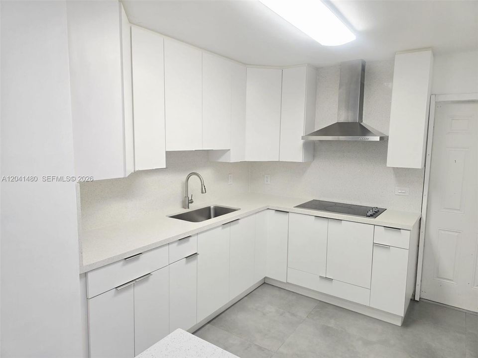 На продажу: $499,990 (3 спален, 2 ванн, 1468 Квадратных фут)