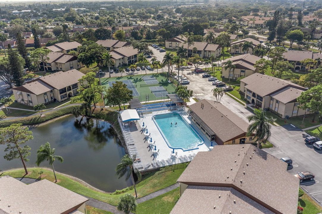 313 Pine Ridge Cir, C2