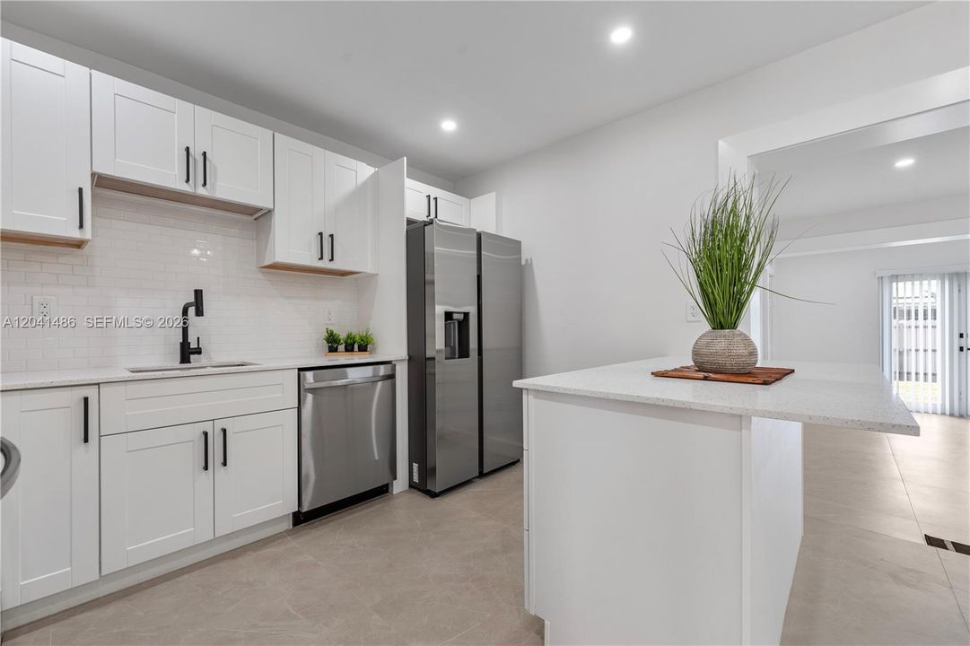 For Sale: $695,000 (4 beds, 2 baths, 1872 Square Feet)