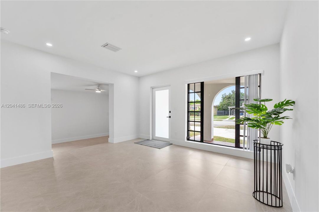 For Sale: $695,000 (4 beds, 2 baths, 1872 Square Feet)