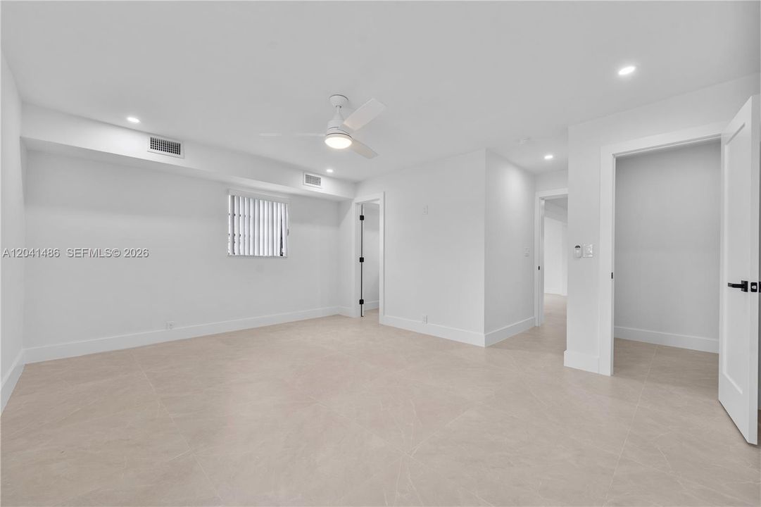 For Sale: $695,000 (4 beds, 2 baths, 1872 Square Feet)