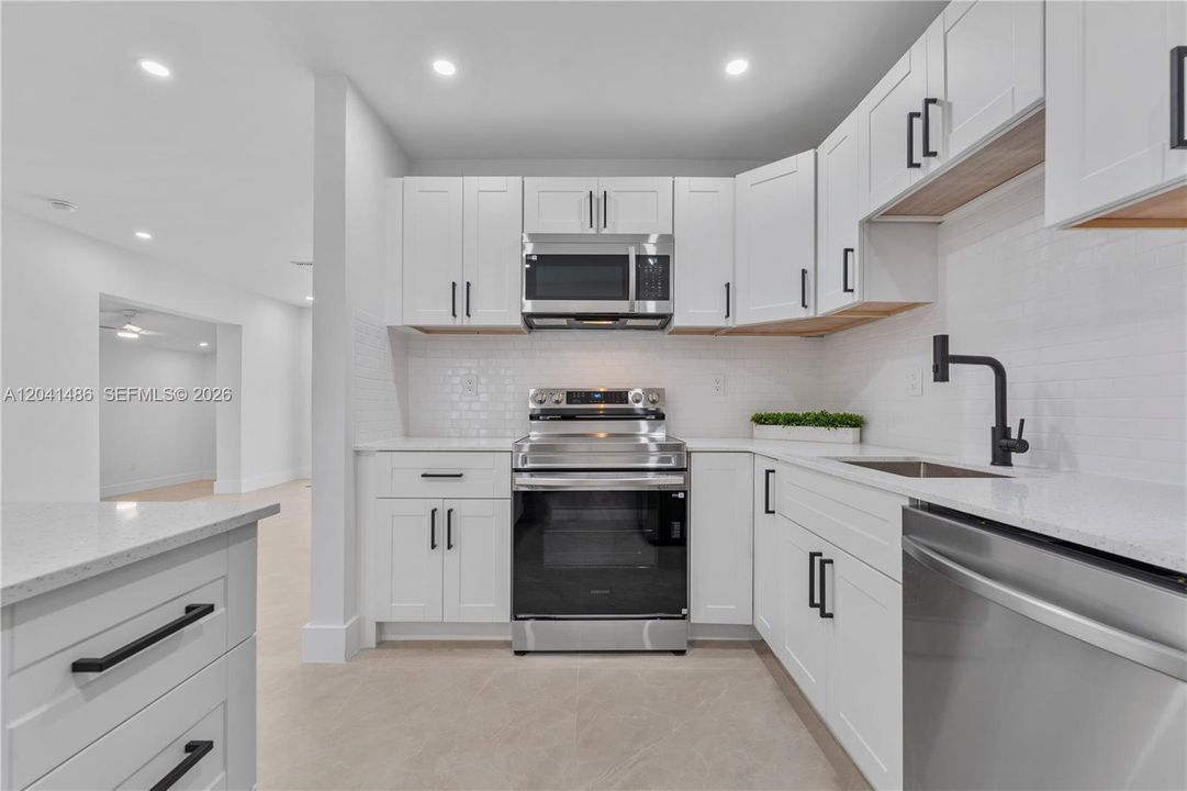 For Sale: $695,000 (4 beds, 2 baths, 1872 Square Feet)