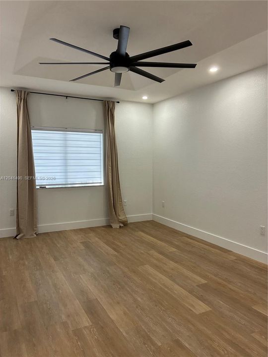 For Rent: $3,400 (3 beds, 2 baths, 1554 Square Feet)