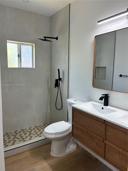 For Rent: $3,400 (3 beds, 2 baths, 1554 Square Feet)