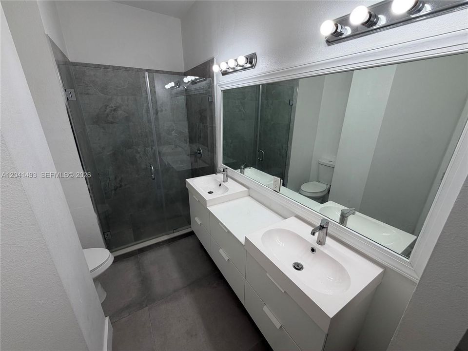 В аренду: $3,300 (3 спален, 2 ванн, 1502 Квадратных фут)