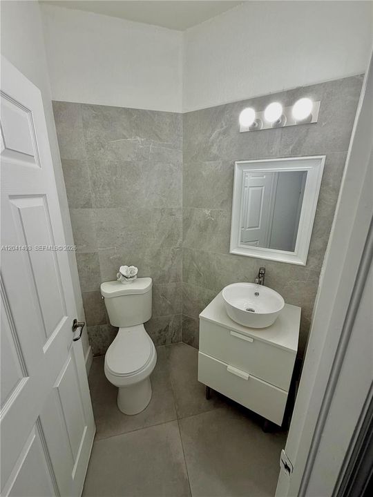 В аренду: $3,300 (3 спален, 2 ванн, 1502 Квадратных фут)