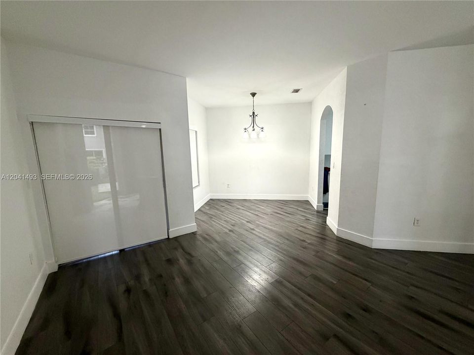В аренду: $3,300 (3 спален, 2 ванн, 1502 Квадратных фут)