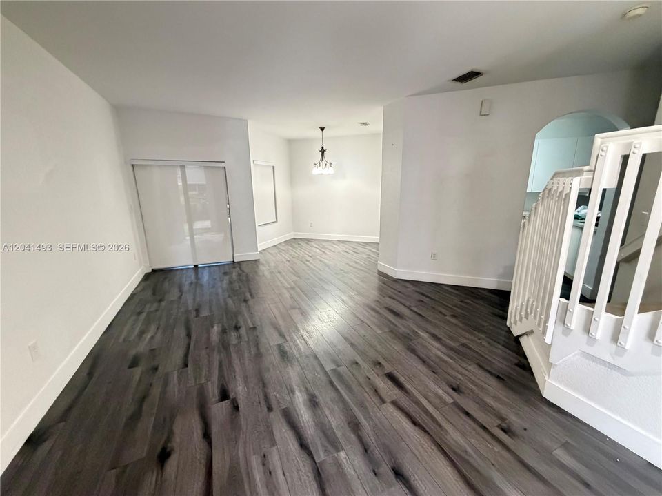 В аренду: $3,300 (3 спален, 2 ванн, 1502 Квадратных фут)