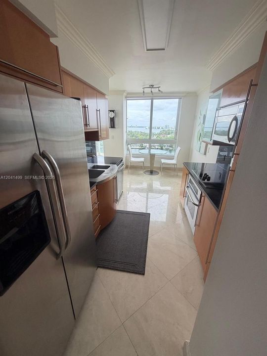 For Rent: $7,490 (2 beds, 2 baths, 1322 Square Feet)