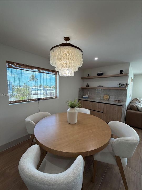 В аренду: $6,995 (3 спален, 3 ванн, 0 Квадратных фут)