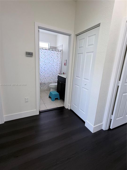 : $3,300 (3 спален, 2 ванн, 1428 Квадратных фут)