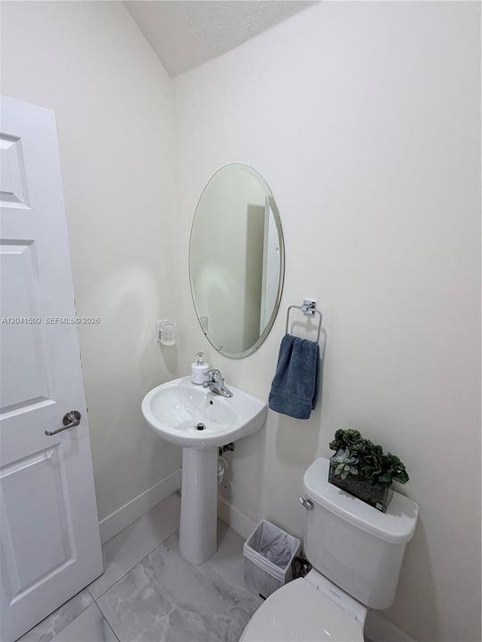 : $3,300 (3 спален, 2 ванн, 1428 Квадратных фут)