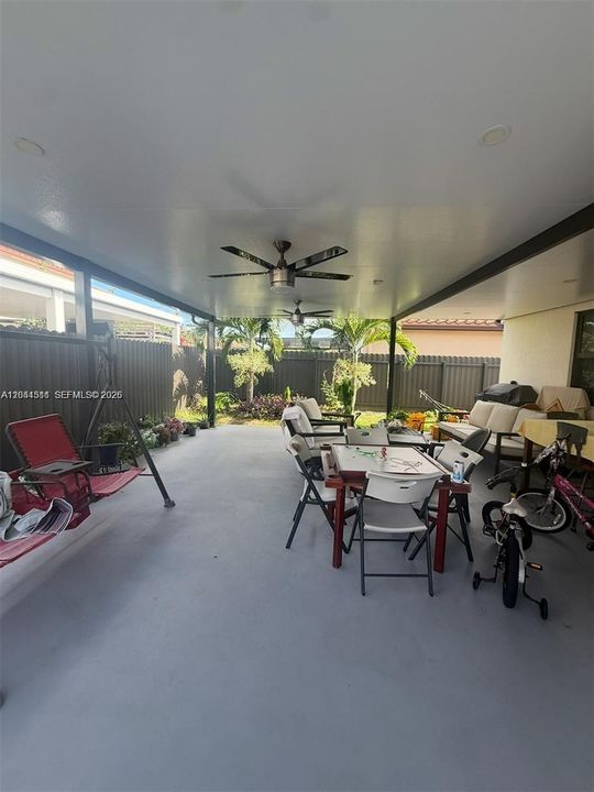 En Venta: $590,000 (3 camas, 3 baños, 0 Pies cuadrados)