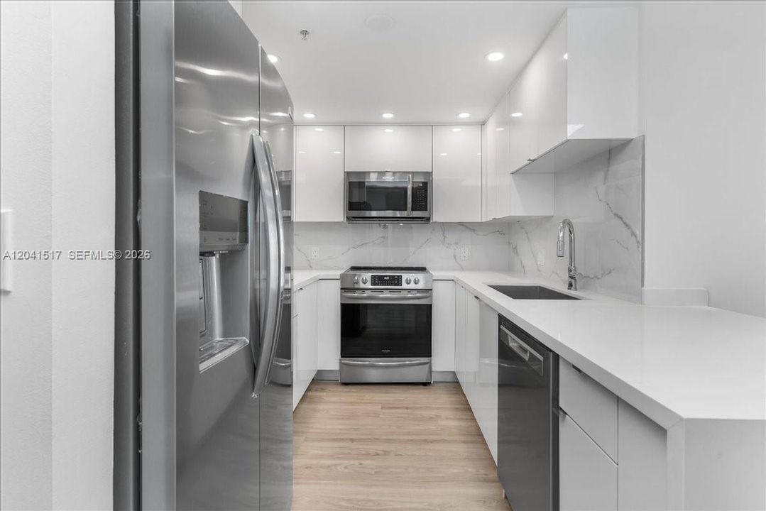 En Renta: $3,900 (2 camas, 2 baños, 930 Pies cuadrados)
