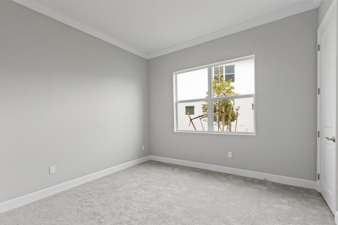 Bedroom-024-004-4200x2800