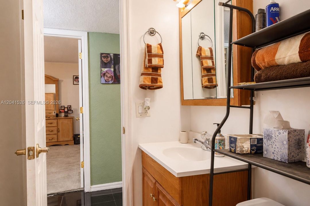 En Venta: $125,000 (2 camas, 2 baños, 1048 Pies cuadrados)