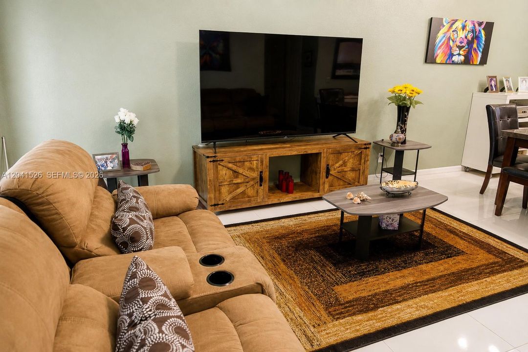 En Venta: $125,000 (2 camas, 2 baños, 1048 Pies cuadrados)