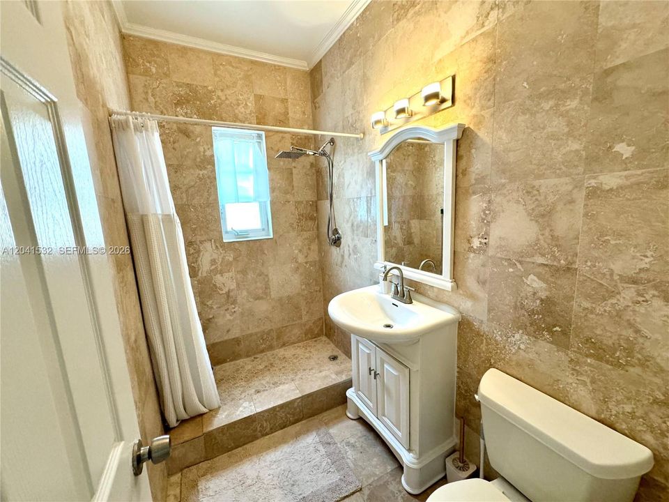 For Rent: $2,000 (1 beds, 1 baths, 487 Square Feet)