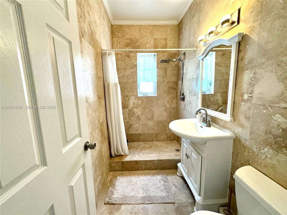 For Rent: $2,000 (1 beds, 1 baths, 487 Square Feet)