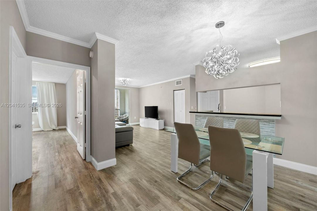 В аренду: $3,500 (2 спален, 2 ванн, 1116 Квадратных фут)