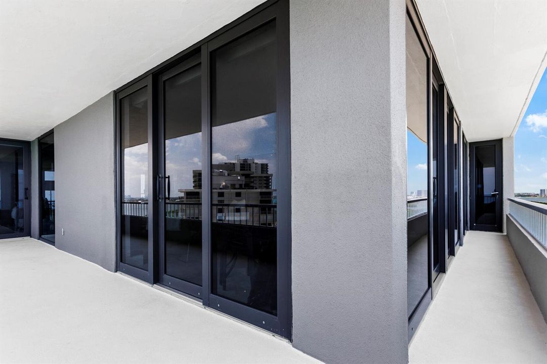 Wrap around balcony