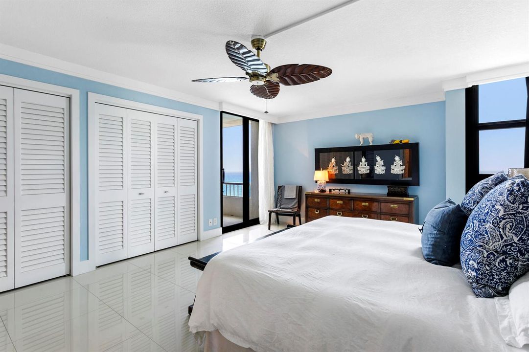 Master bedroom pic 2