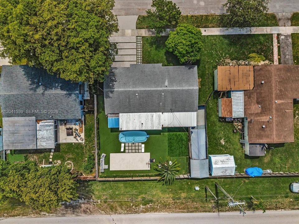 En Venta: $689,000 (4 camas, 2 baños, 1534 Pies cuadrados)