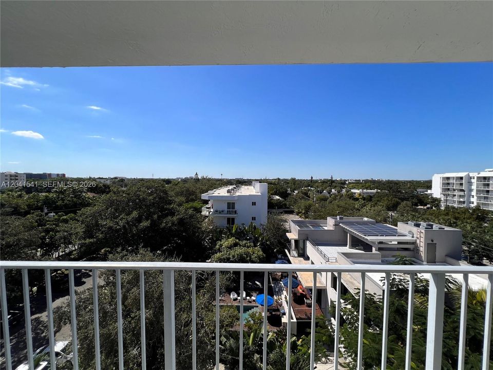 For Rent: $2,450 (1 beds, 1 baths, 775 Square Feet)