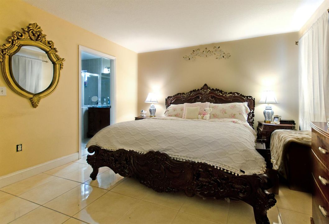 master bed 1