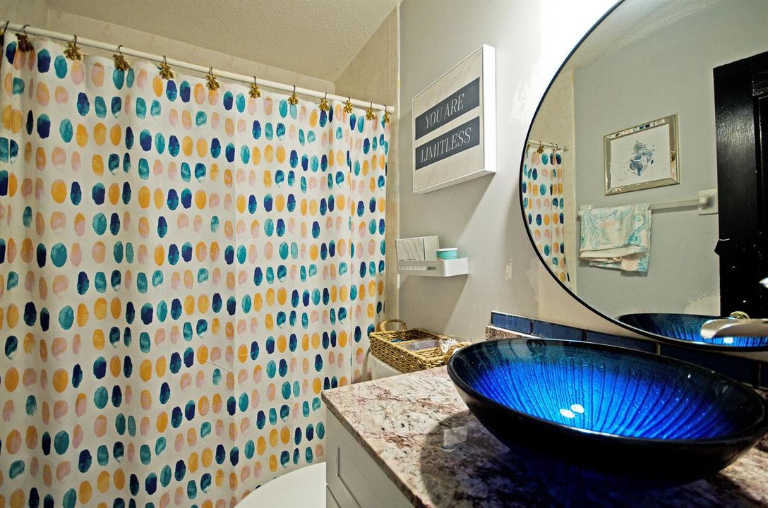 bathroom2
