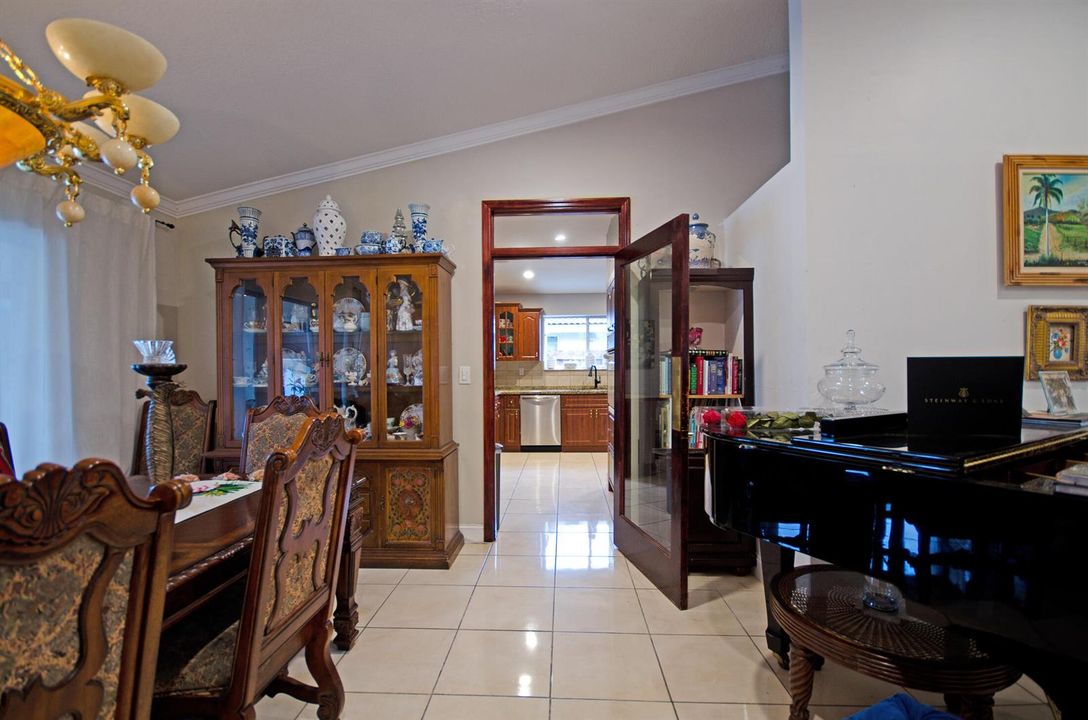 hall to kitchen