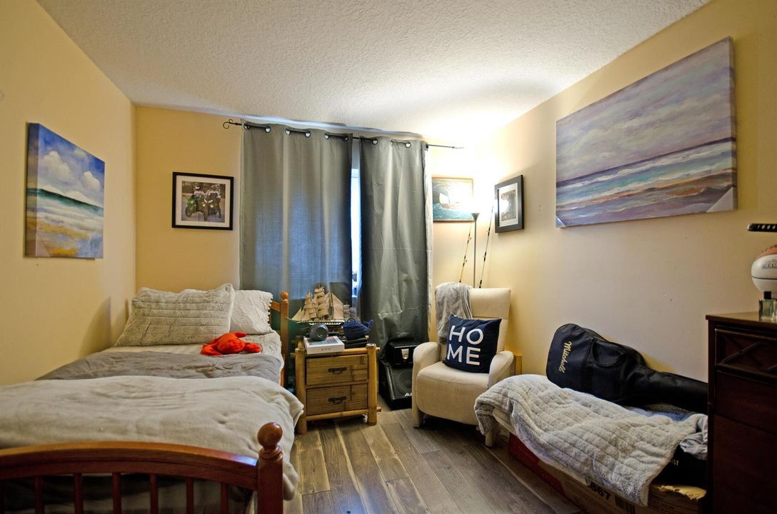 bedroom2