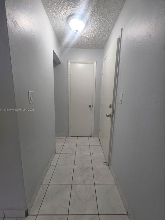En Renta: $2,200 (2 camas, 2 baños, 1000 Pies cuadrados)