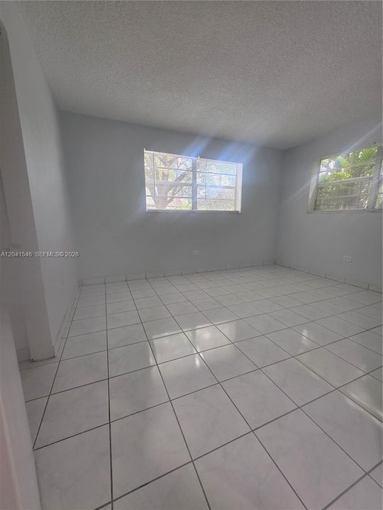 En Renta: $2,200 (2 camas, 2 baños, 1000 Pies cuadrados)