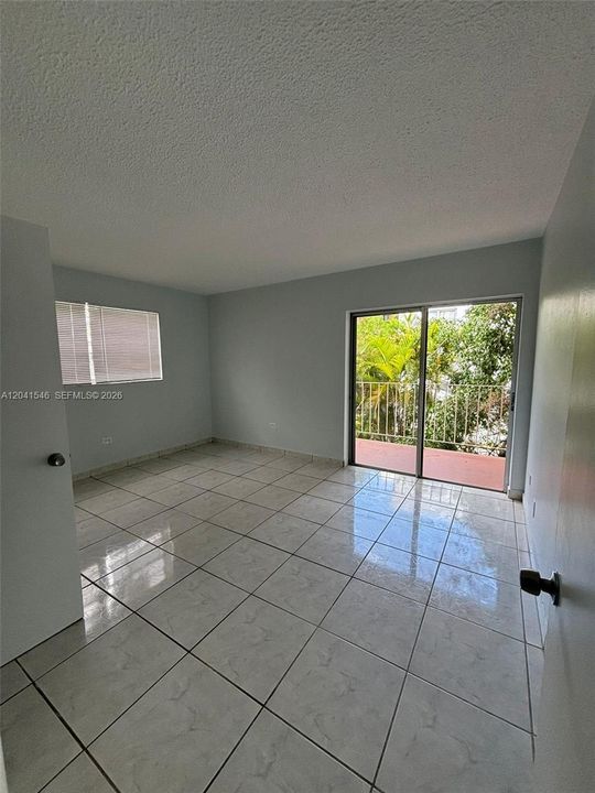 En Renta: $2,200 (2 camas, 2 baños, 1000 Pies cuadrados)