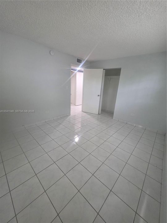 En Renta: $2,200 (2 camas, 2 baños, 1000 Pies cuadrados)