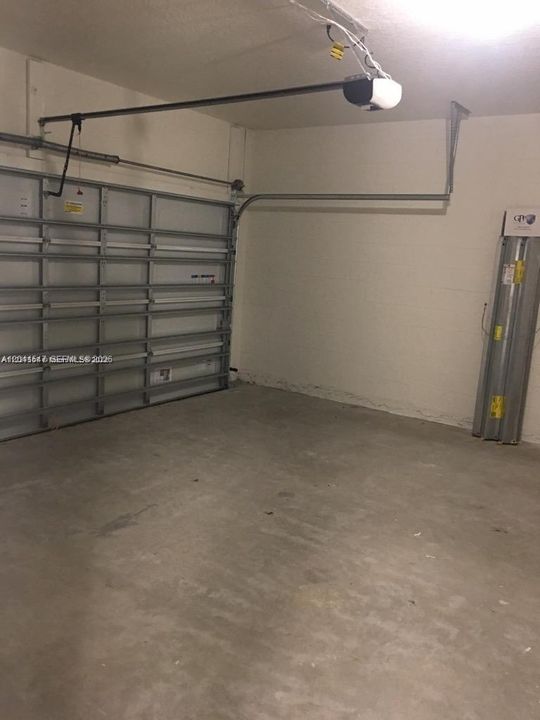 В аренду: $2,700 (4 спален, 2 ванн, 2040 Квадратных фут)