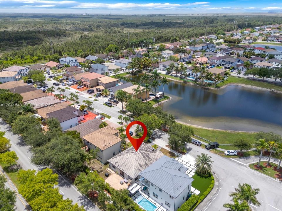 На продажу: $749,000 (3 спален, 2 ванн, 1618 Квадратных фут)